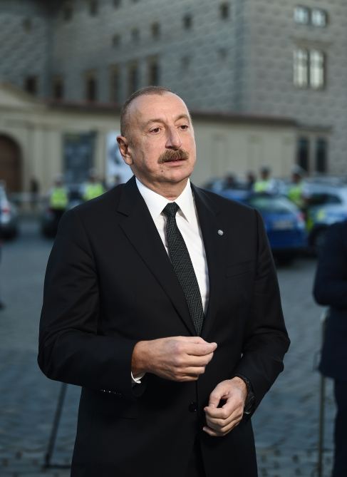 President Ilham Aliyev interviewed by Azerbaijani TV channels in Prague (PHOTO/VIDEO)