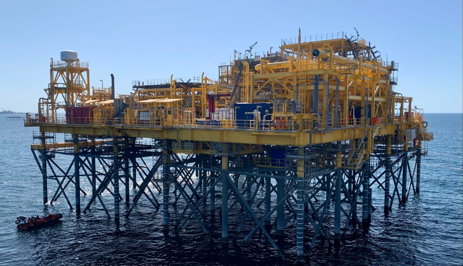 JOCAP completes offshore installation of Absheron EPS modules (PHOTO)
