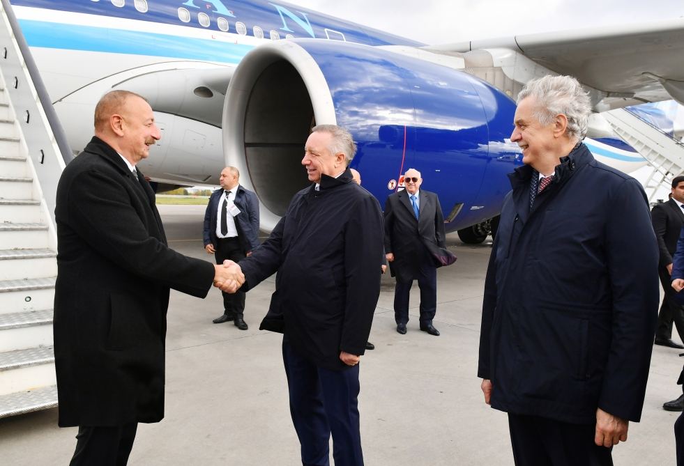 Президент Ильхам Алиев прибыл с рабочим визитом в Российскую Федерацию (ФОТО/ВИДЕО)