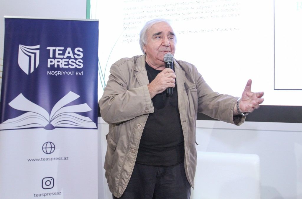 Те, кто нас не любит – нас не знают: встреча с народным поэтом Рамизом Ровшаном (ФОТО)