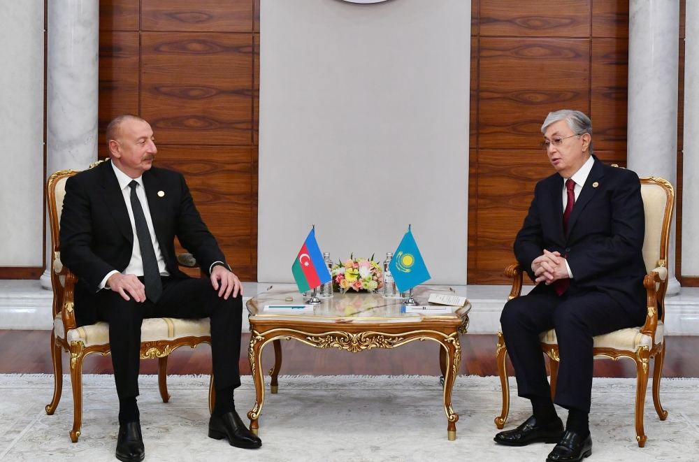 Astanada Prezident İlham Əliyevin Kasım-Jomart Tokayev ilə görüşü olub