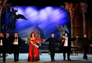 Сплав интриг и авантюр – азербайджанские звезды борются за сердце артистки из Украины (ФОТО)