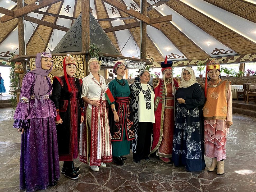 Гюльнара Халилова приняла участие в первом Международном фестивале "Эко Этно Курак" в Кыргызстане (ВИДЕО, ФОТО)