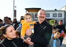 President Ilham Aliyev and First Lady Mehriban Aliyeva talk to residents of Aghali village, inquire about their conditions (PHOTO/VIDEO)