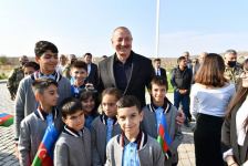 President Ilham Aliyev and First Lady Mehriban Aliyeva talk to residents of Aghali village, inquire about their conditions (PHOTO/VIDEO)