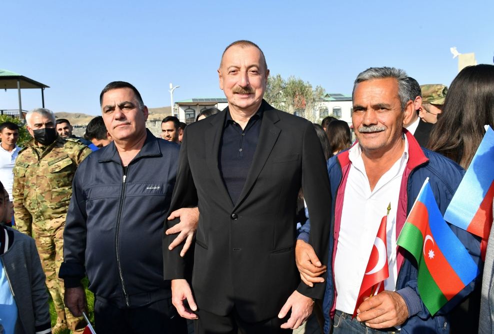 President Ilham Aliyev and First Lady Mehriban Aliyeva talk to residents of Aghali village, inquire about their conditions (PHOTO/VIDEO)