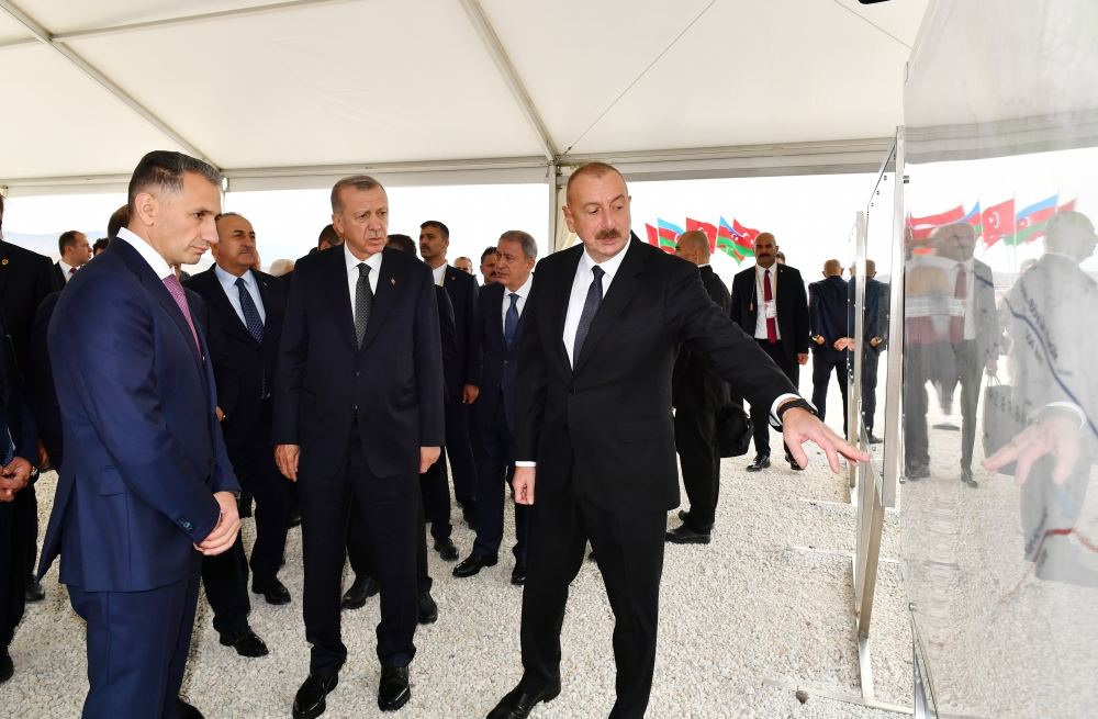 President Ilham Aliyev and President Recep Tayyip Erdogan lay foundation stone for Gumlag railway station in Jabrayil district (PHOTO/VIDEO)