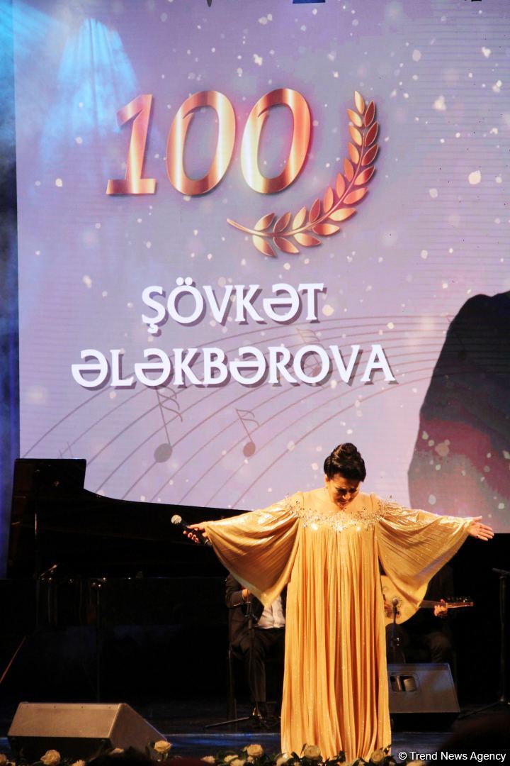 Айбениз Гашимова провела концерт, посвященный 100-летию своей наставницы, легендарной Шовкет Алекперовой (ФОТО)