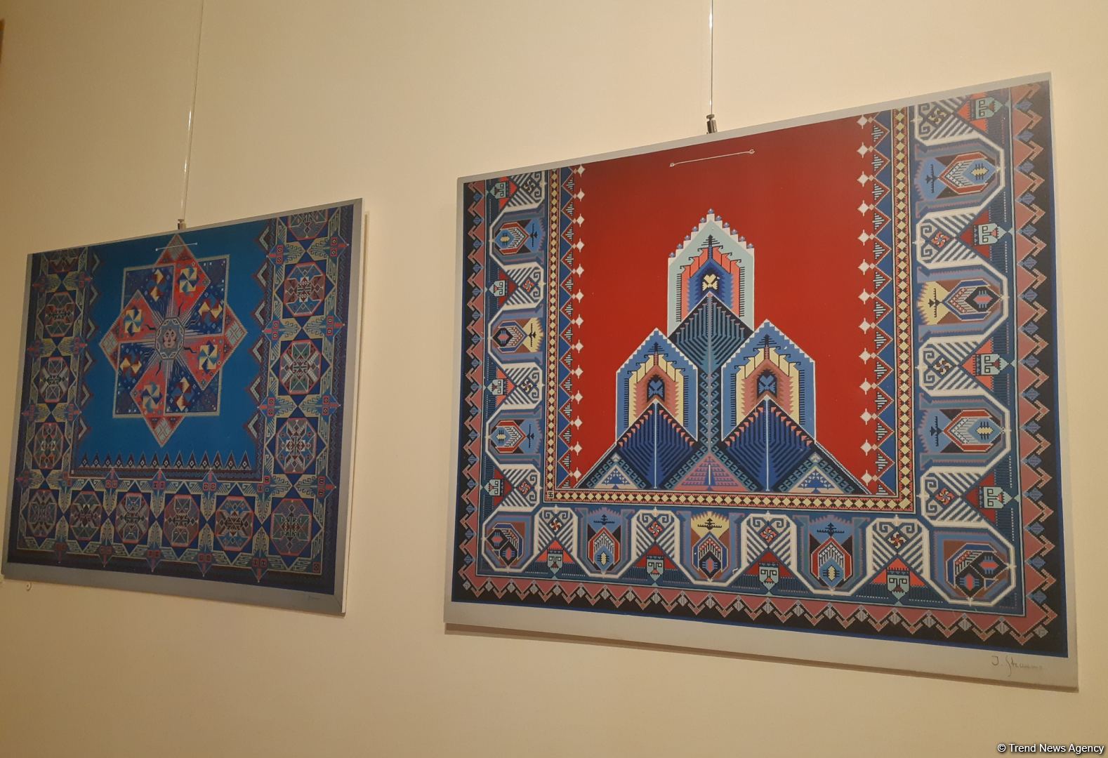 "Два Юлиуса" в Баку – синтез восточного искусства и стиля ар-деко (ФОТО)