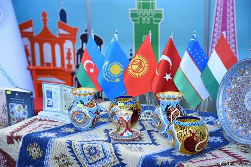Казахстан принял участие в международной благотворительной ярмарке в Баку (ФОТО)