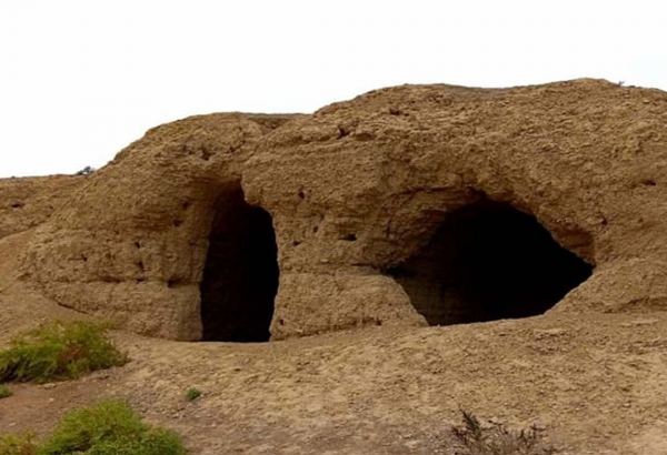 На территории жилмассива "Станция Сумгайыт" обнаружены древние пещеры (ФОТО)