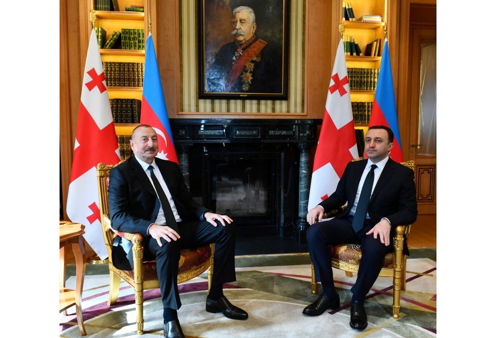 President Ilham Aliyev and Prime Minister of Georgia Irakli Garibashvili hоld one-on-one meeting (PHOTO)