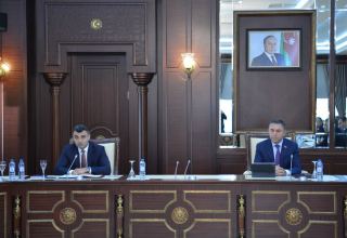 Taleh Kazımov deputatların suallarını cavablandırıb (FOTO)