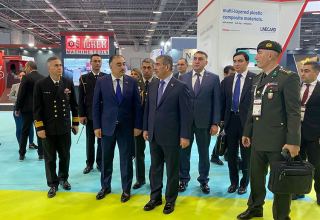 Azerbaijani defense minister attends opening ceremony of SAHA EXPO exhibition (PHOTO)