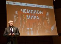 Анатолий Карпов провел в Баку презентацию фильма "Чемпион мира" – поединок  двух миров и систем (ФОТО)