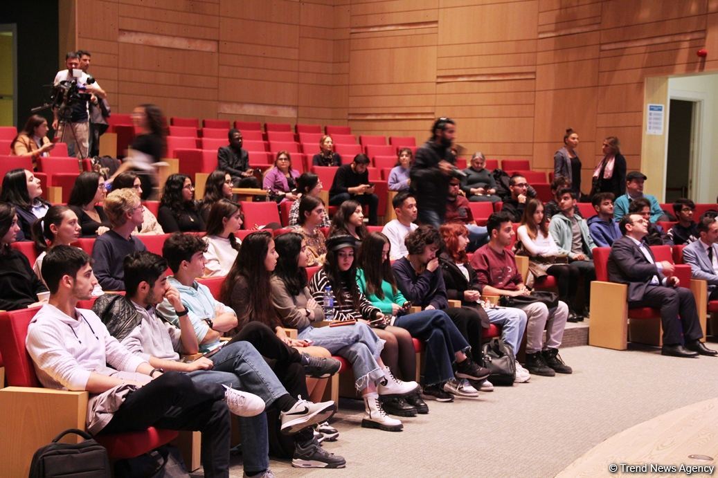 В Университете ADA прошла презентация фильма "Сокровищницы мира – Азербайджан" (ФОТО)