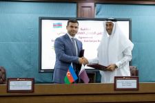 Azerbaijani SMBDA signs agreement with Qatar Chamber (PHOTO)