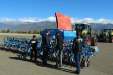CLAAS XERION 4000 farm tractor presented in Azerbaijan (PHOTO)