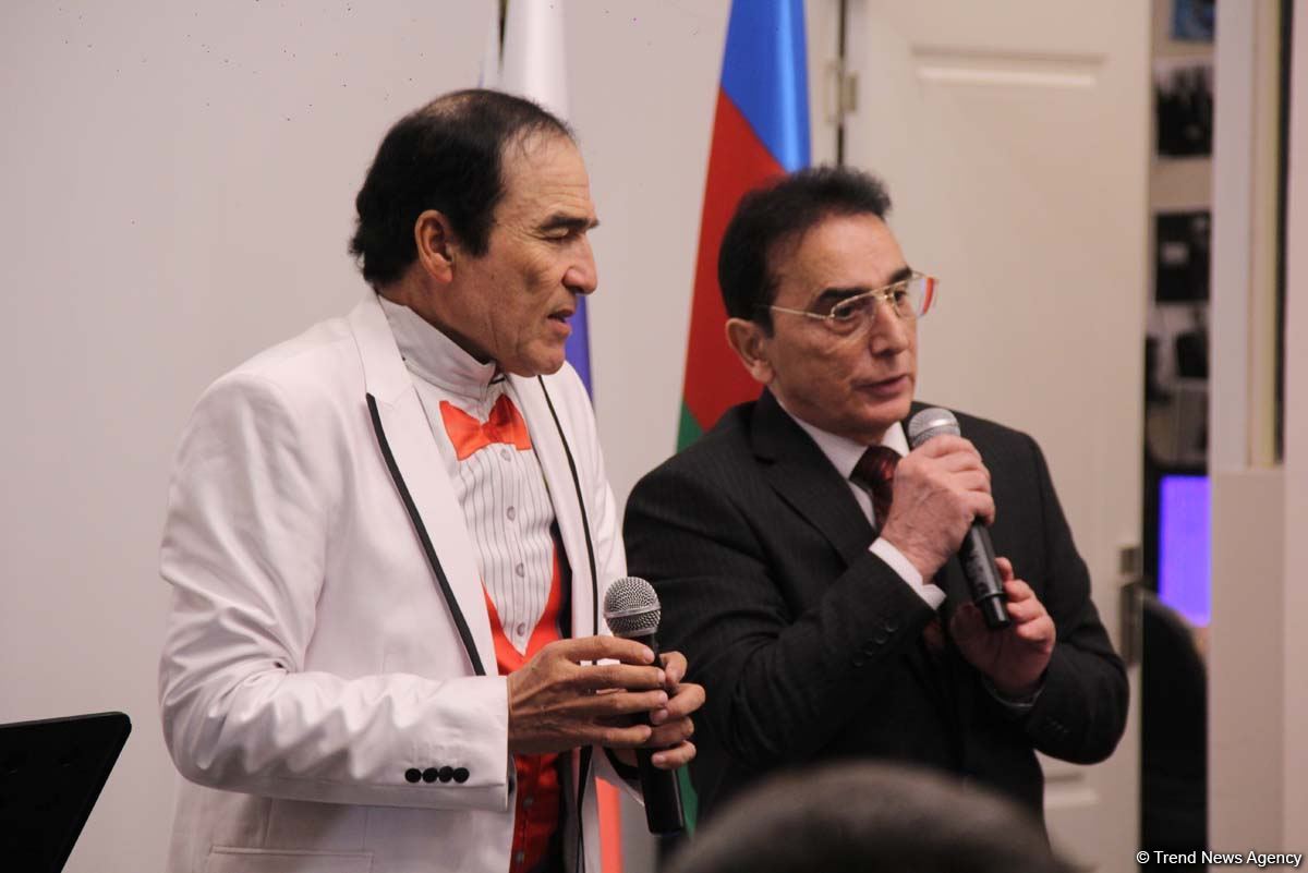 Ты во мне поешь, Азербайджан! Концерт узбекского певца Хурсанда Шерова – когда на помощь приходят друзья  (ВИДЕО, ФОТО)