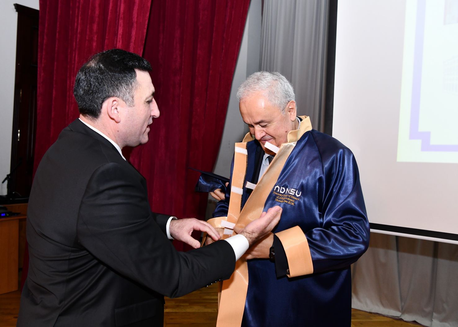 ODTU-nun rektoru, professor Mustafa Verşan Kökə ADNSU-nun Fəxri doktoru diplomu təqdim olunub (FOTO)