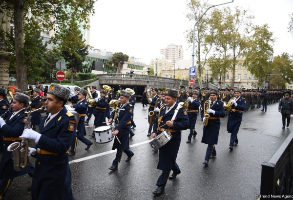 В День Победы в Баку пройдет марш в сопровождении военного оркестра - некоторые дороги будут закрыты