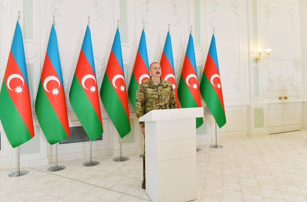 Президент Ильхам Алиев: Азербайджанский народ, объединившись в единый кулак, выполнил историческую миссию