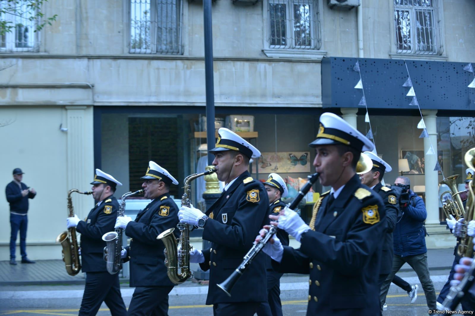 Procession with military bands in Baku on occasion of Victory Day (PHOTO/VIDEO)