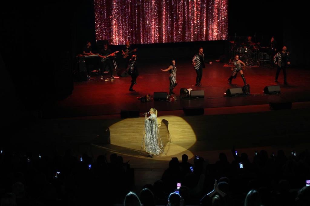 В Центре Гейдара Алиева прошел грандиозный концерт Кристины Орбакайте (ФОТО)