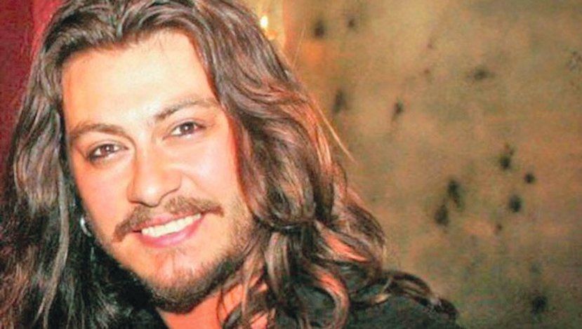 Азербайджанские поклонники турецкого рок-музыканта Барыша Акарсу почтили его память (ВИДЕО)