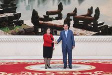 Chair of Azerbaijan's Parliament meets Prime Minister of Cambodia (PHOTO)