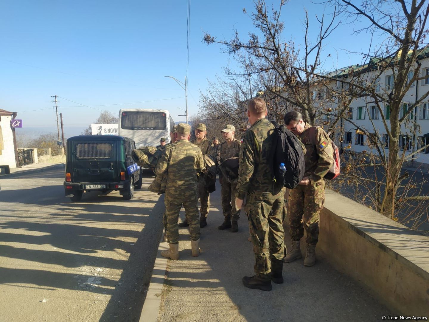 Hərbi attaşelər və media nümayəndələri Sarıbaba istiqamətində mina sahəsinə baxış keçiriblər (FOTO) (ƏLAVƏ OLUNUB)