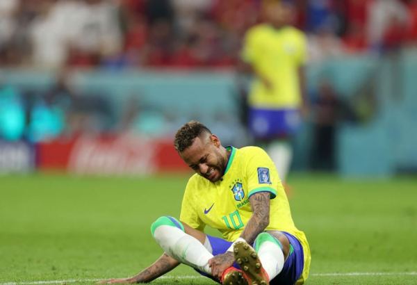Неймар получил травму лодыжки в первом матче на чемпионате мира по футболу