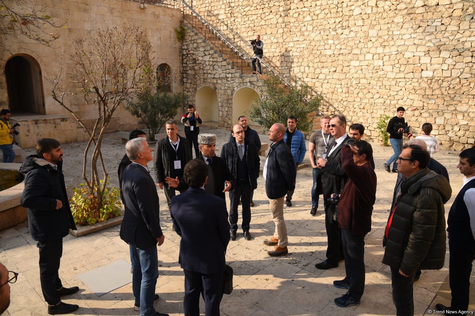 Участники бакинской международной конференции посетили Агдам (ФОТО)