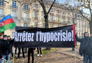 Members of Azerbaijani diaspora hold rally against anti-Azerbaijani resolution in Paris (PHOTO/VIDEO)