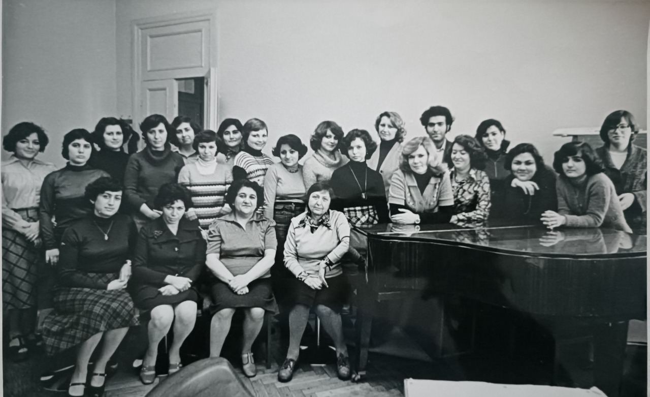 Одним из ярких наследий великого лидера  Гейдара Алиева стала наша музыкальная школа при Центре культуры СГБ – директор Эльмира Гусейнова (ФОТО)
