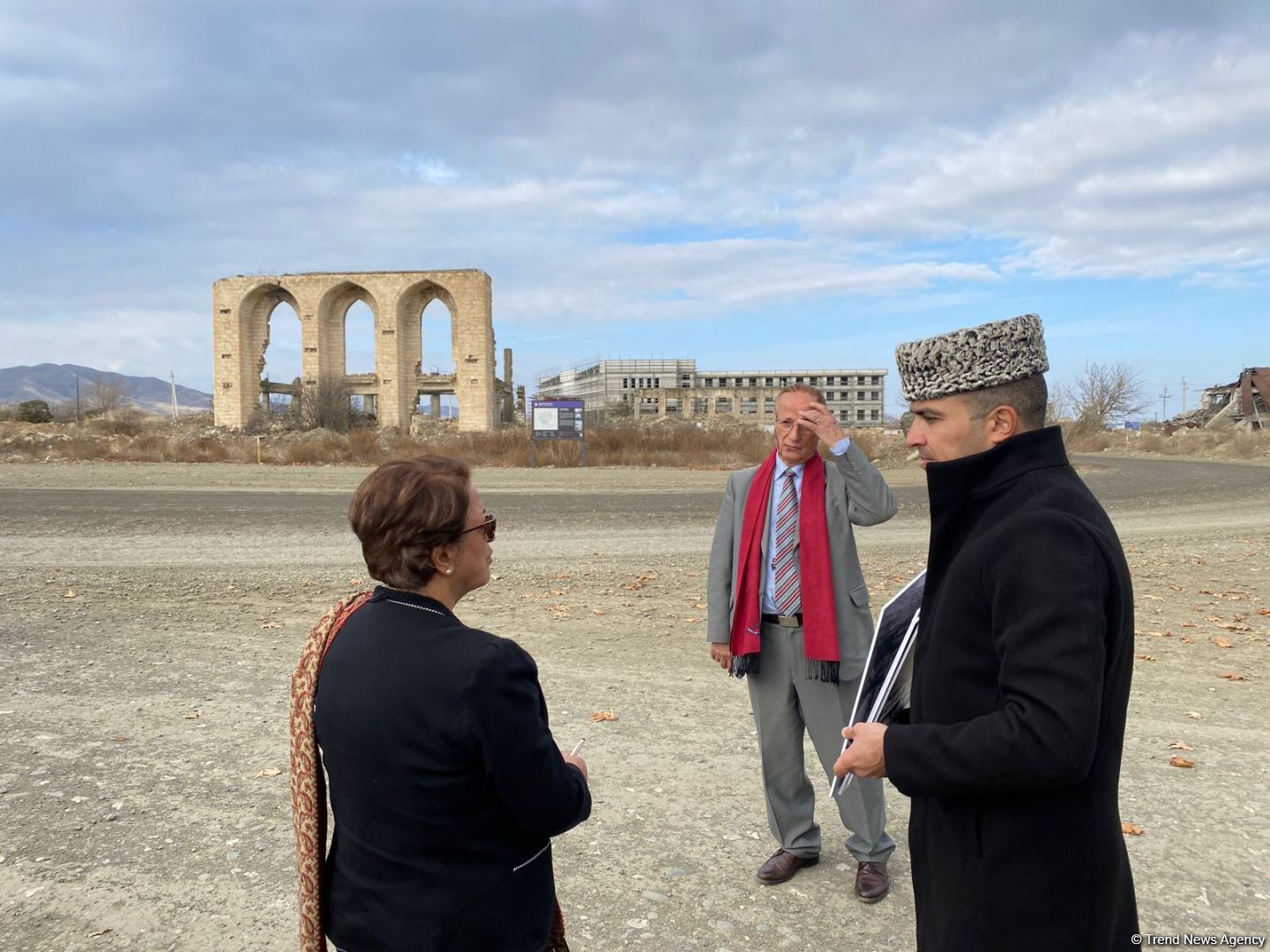Завершился визит в Агдам азербайджанских исследователей из Ирана, ныне проживающих во Франции (ФОТО)