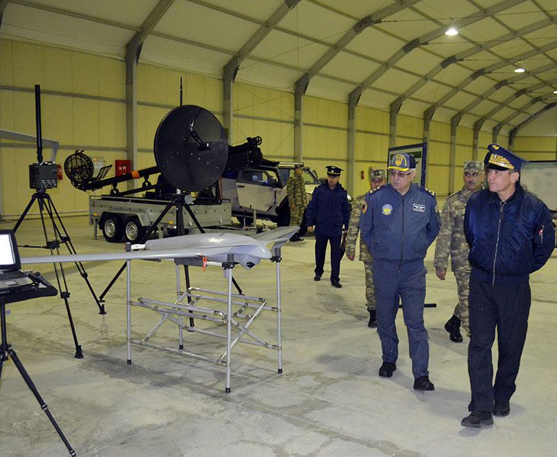 Замминистра обороны Узбекистана посетил воинскую часть ВВС Азербайджана (ФОТО)