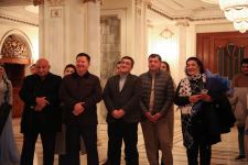 Радушный прием в Баку актеров из Узбекистана (ФОТО/ВИДЕО)