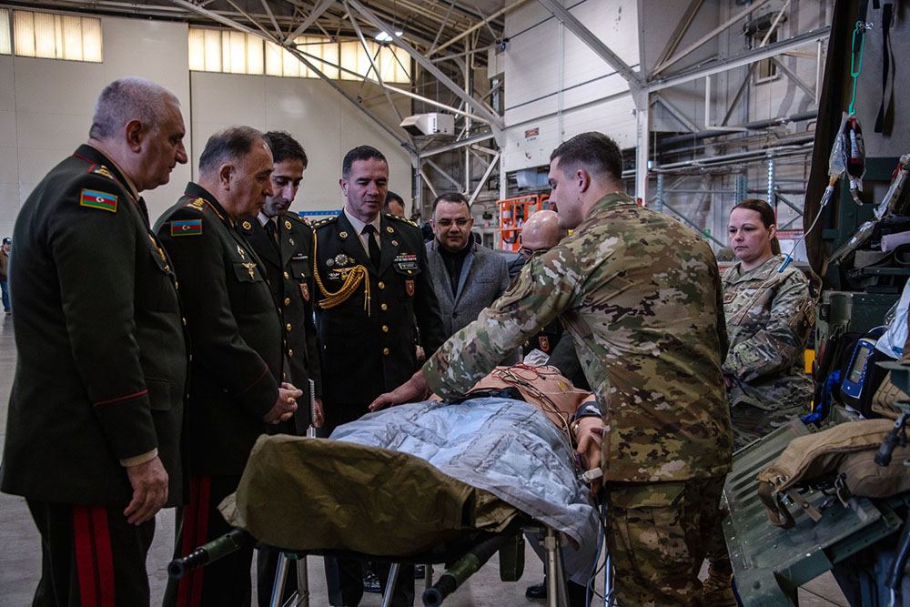 Chief of General Staff of Azerbaijani Army visits Will Rogers Air National Guard Base (PHOTO)