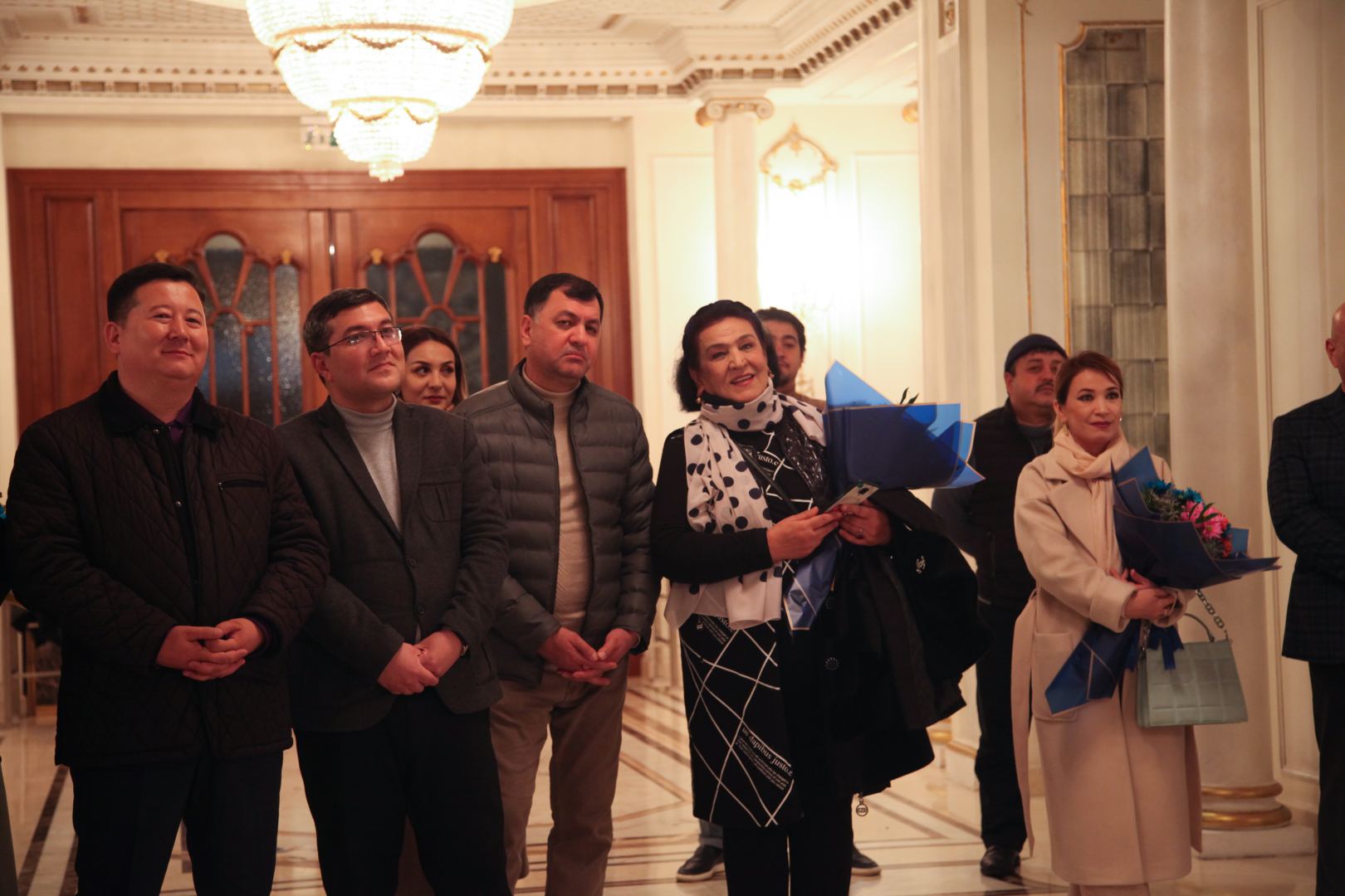Радушный прием в Баку актеров из Узбекистана (ФОТО/ВИДЕО)