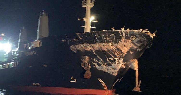 Два турецких судна столкнулись в Мраморном море