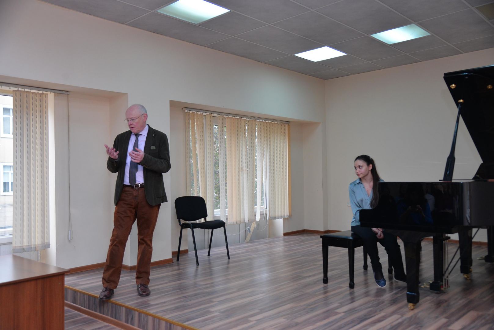 В Баку прошел мастер-класс яркого представителя русской фортепианной школы (ФОТО)