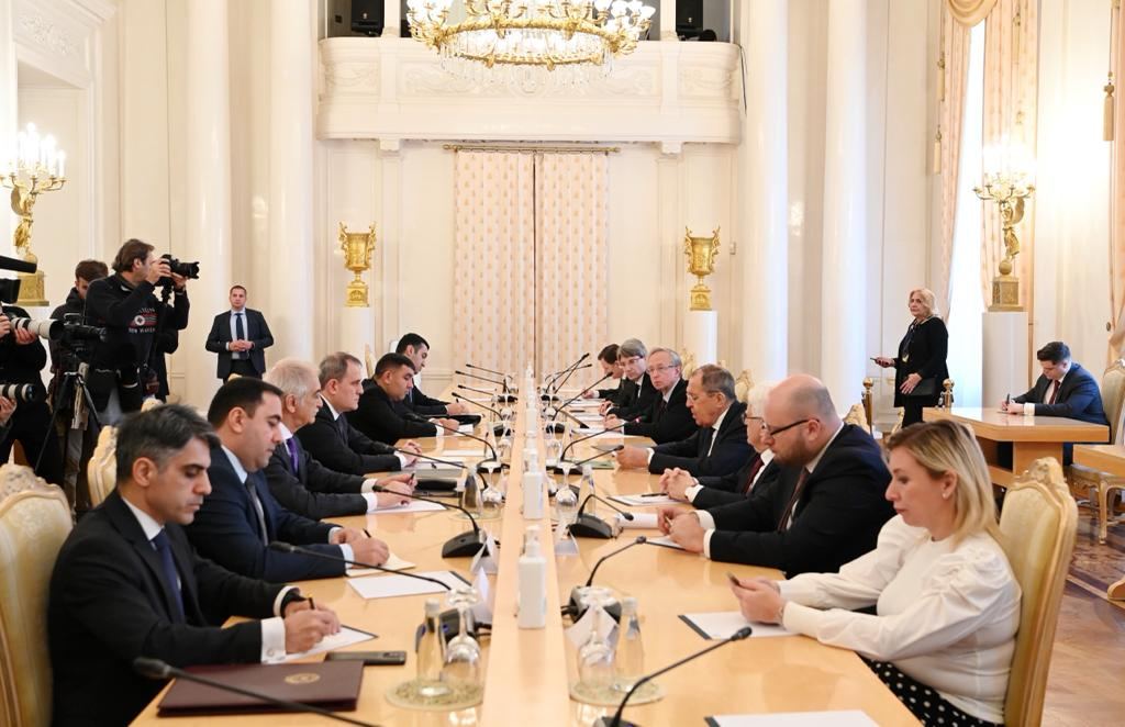 Meeting between Azerbaijani and Russian FMs takes place (PHOTO)