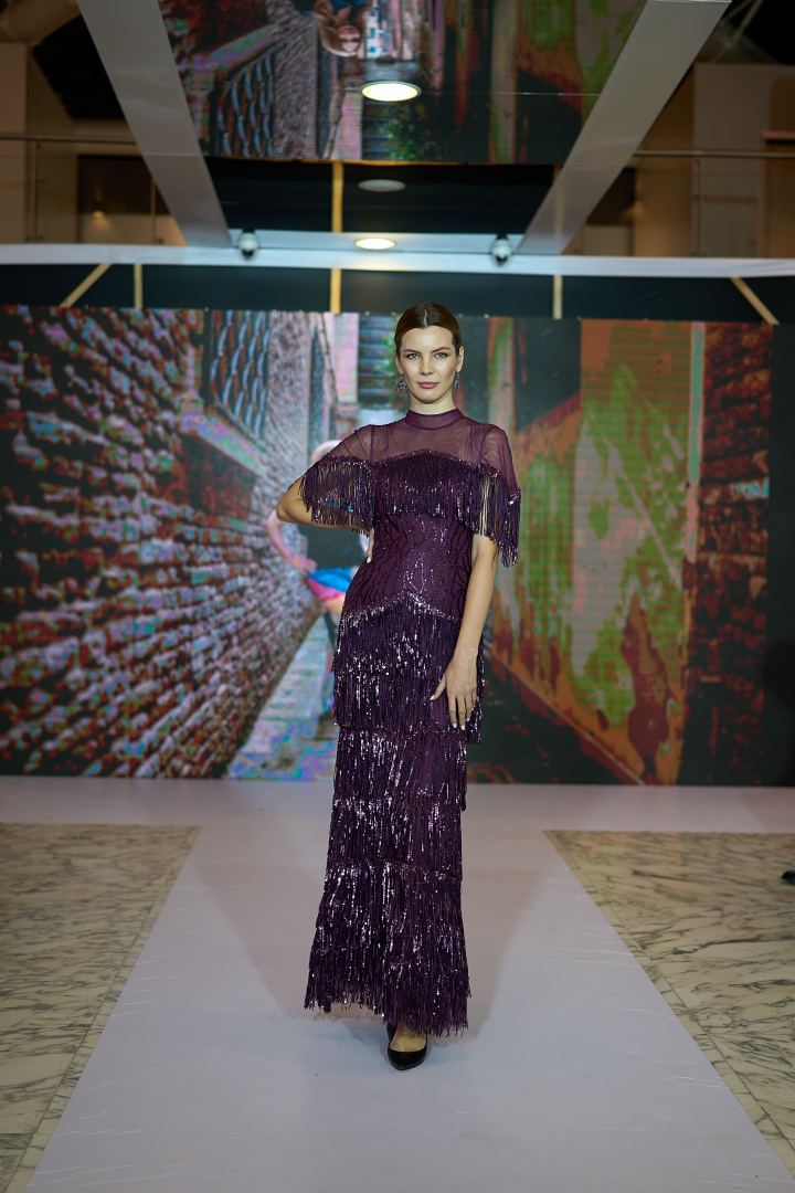 Azerbaijan Fashion Week 2022 – от одеяний кочевников и элегантных хиджабов до волшебной птицы Хумо (ФОТО)