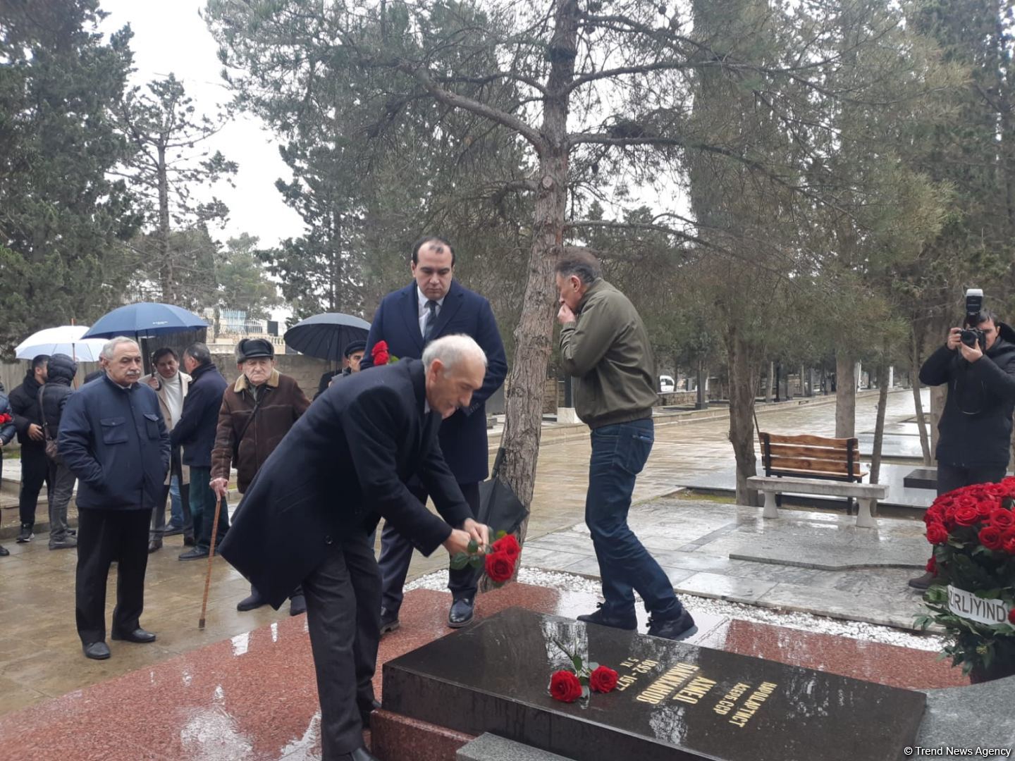 Его деятельность была разносторонней и плодотворной… - В Баку почтили память Ахмеда Бакиханова (ФОТО)