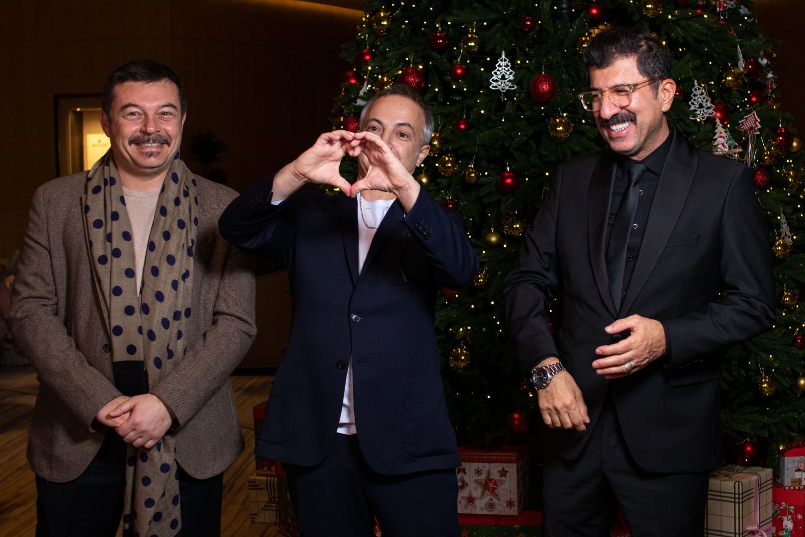 В Баку прошел гала-вечер фильма "Танцы с шакалами 6" с участием турецких звезд (ВИДЕО, ФОТО)
