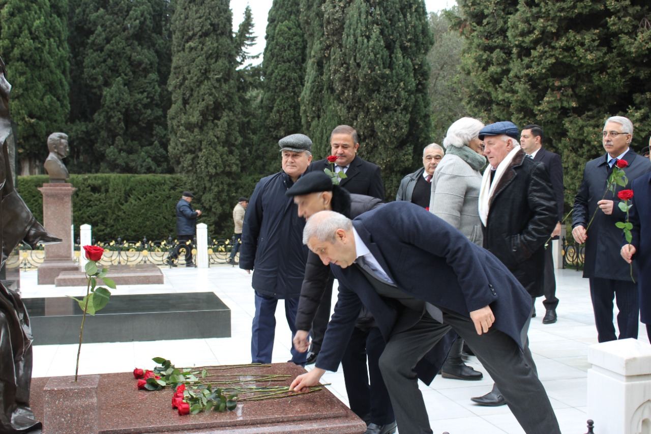 Члены Общественного объединения ветеранов органов специального назначения Азербайджана посетили могилу великого лидера Гейдара Алиева (ФОТО)
