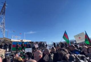 Акция протеста представителей НПО Азербайджана у поста миротворцев длится более 6 часов (ФОТО/ВИДЕО)