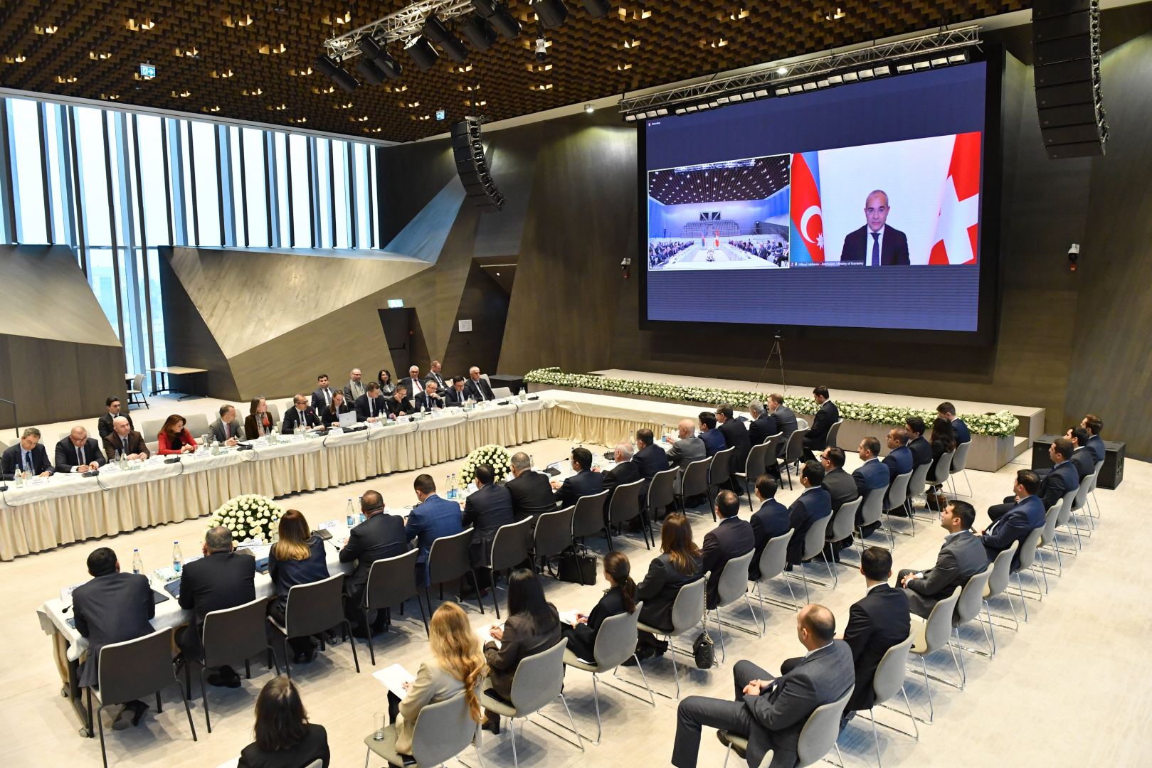 Азербайджан и Швейцария обсудили диверсификацию экономических связей (ФОТО)
