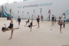 Bakıda Ağdaş və Abşeron gimnastlarının təlim-məşq toplanışı keçirilir (FOTO)